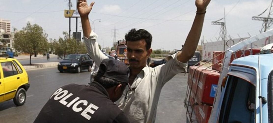 Islamabad Police Conduct Smartphone Searches at Checkposts Amid PTI Protest Crackdown