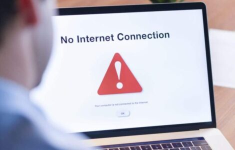 Pakistan IT Sector Loses $1 Million Per Hour Due to Internet Shutdowns, Economic Impact Revealed