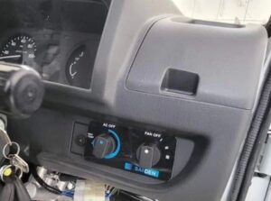 Suzuki Bolan MPV AC Control buttons