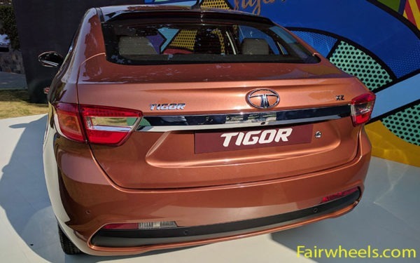 tata-tigor-2017-rear-side