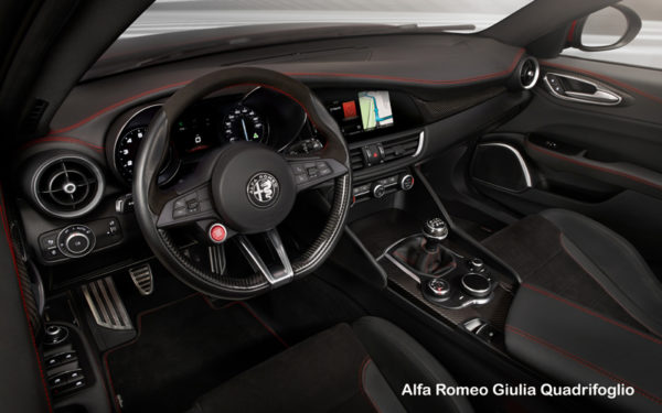 Alfa-Romeo-Giulia-Quadrifoglio-2017-front-cabin