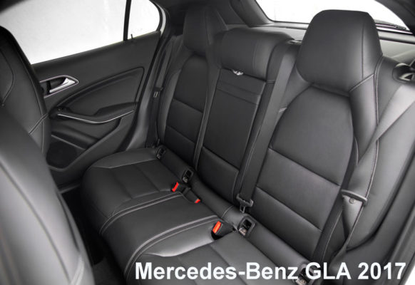 Mercedes-Benz-GLA-250-2017-Back-seats