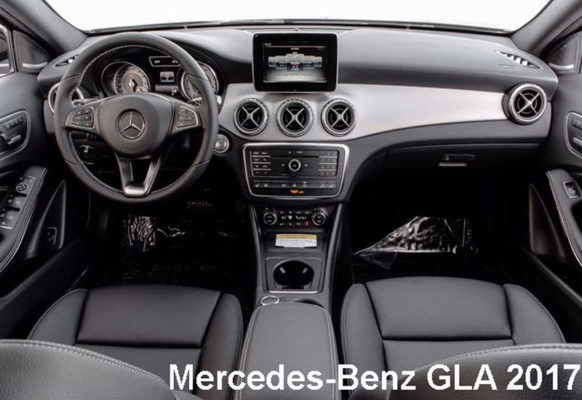 Mercedes-Benz-GLA-250-2017-front-seats