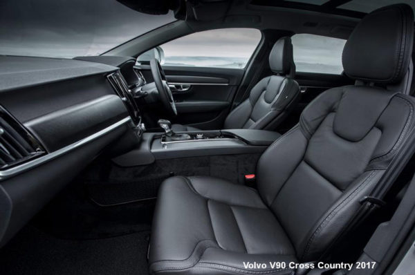 Volvo-V90-Cross-Country-2017-front-seats