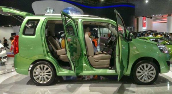 7-Seater-Suzuki-Wagon-R-2018-inner-viewr--Launch