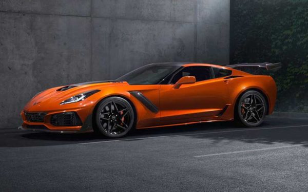 Chevrolet-Corvette-ZR1-2019-full-view-Launch 2017