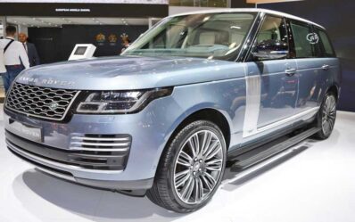Range-Rover-2018-Facelift-feature-image-Dubai-Auto-show-2017