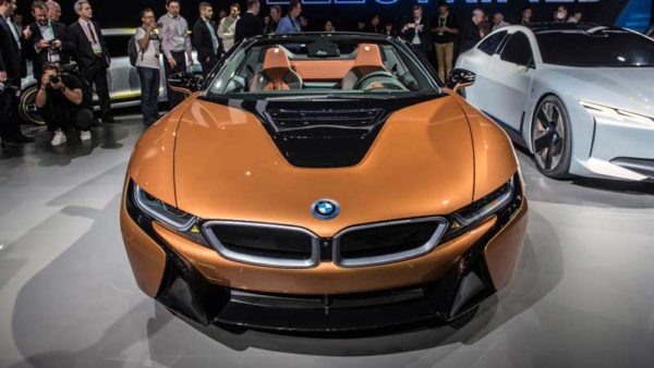 BMW-i8-Roadster-2019-Revelation-front-View-1--LA-Auto-Show