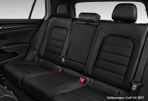 Volkswagen-Golf-Gti-2017-back-seats