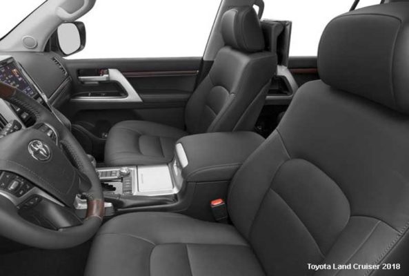 Toyota-Land-Cruiser-2018-front-seats