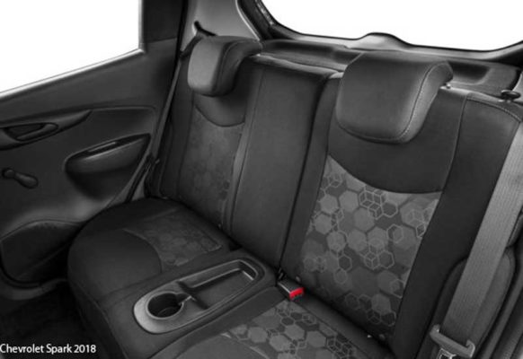 Chevrolet-Spark-2018-back-seats
