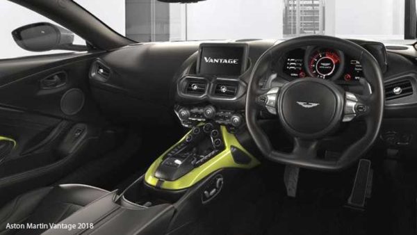 Aston-Martin-Vantage-2018-steering-and-transmission