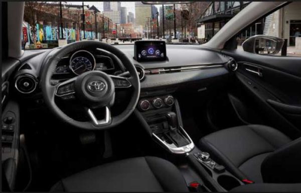 Toyota-Yaris-2019-interior---new-york-Auto-show-2018