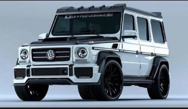 Suzuki Jimmy may look like Mercedes G Class - Chelsea truck company