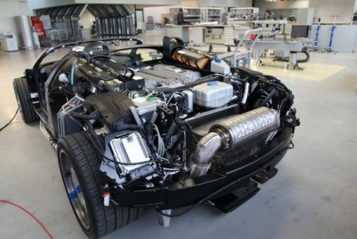 Whole Veyron Uncovered for oil change