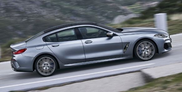 BMW 8 Series 2020 Side View