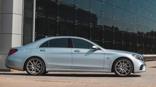 2020 Mercedes Benz S Class side view