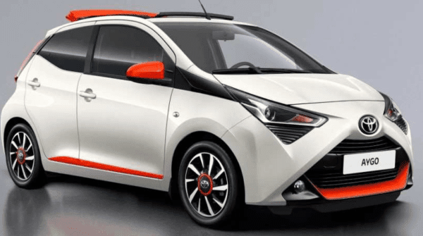 2020 Toyota Aygo side view