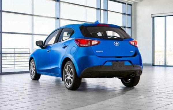 2020 Toyota Yaris & vitz rear view