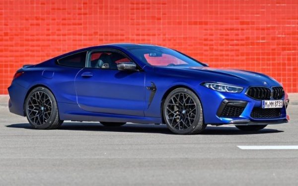 2020 BMW M8 Competition Coupe side view