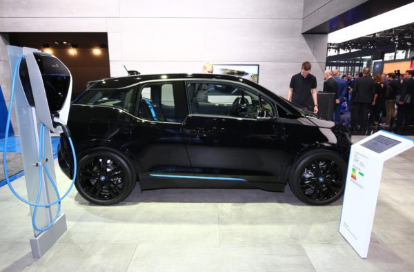 2020 BMW i3 Side View