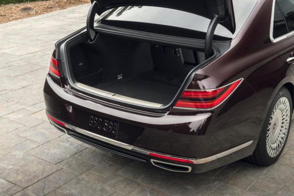 2020 Genesis G90 Cargo Area View