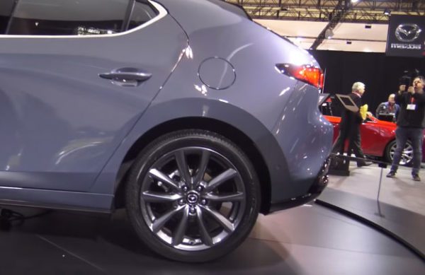 2020-Mazda-3-Hatchback-wheels