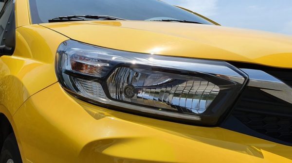 2020 Honda Brio Front lights close view