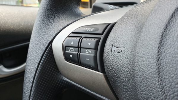 2020 Honda Brio steering buttons