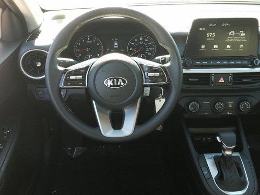 2020 Kia Forte steering view