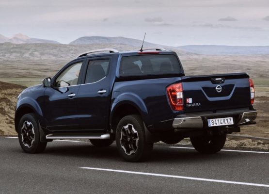 2020 Nissan Navara Rear View