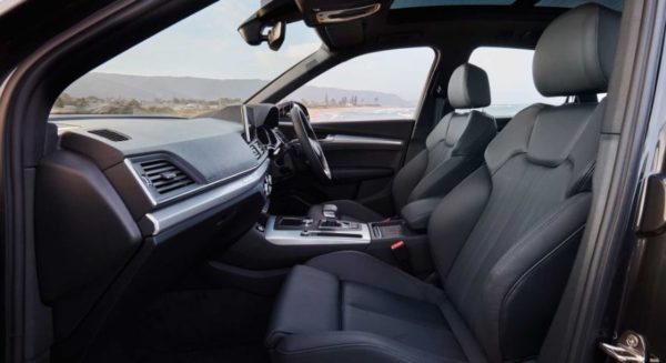 2020 Audi Q5 Front seats