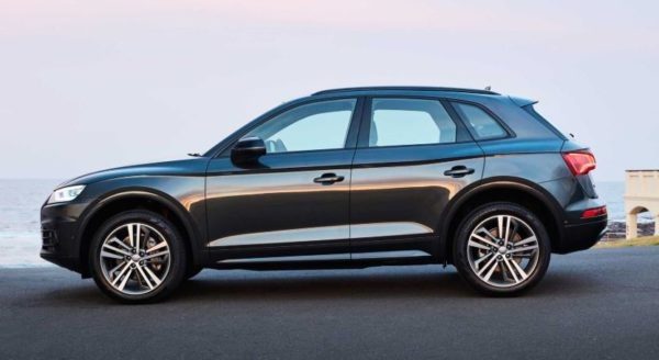 2020 Audi Q5 Side View