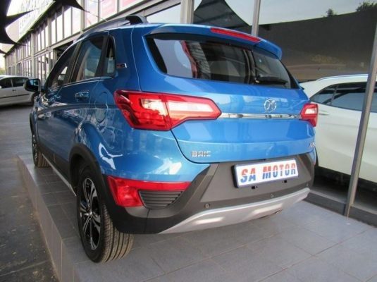 2020 BAIC X25 rear side view