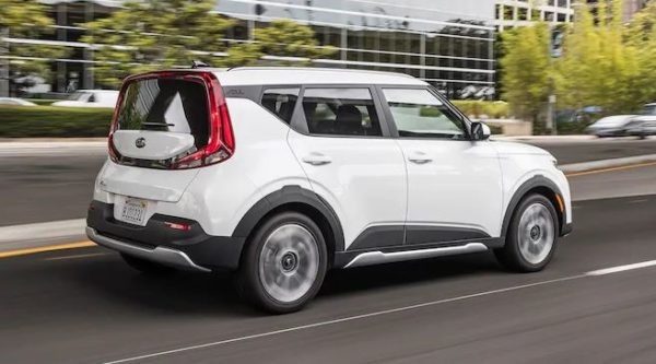 2020 KIA Soul side & rear view