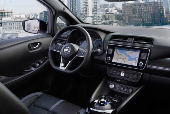 2020 Nissan Leaf interior cabin and technology