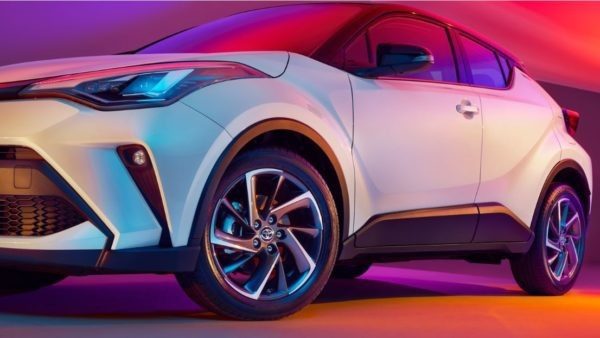 2020 Toyota CHR wheels & lights Close view