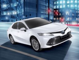 2020 Toyota Camry Hybrid Feature Image