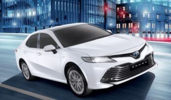 2020 Toyota Camry Hybrid Feature Image