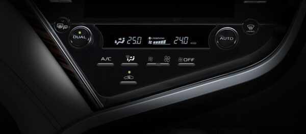 2020 Toyota Camry Hybrid other controls