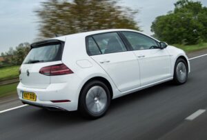 2020 Volkswagen E-Golf Rear and Side View