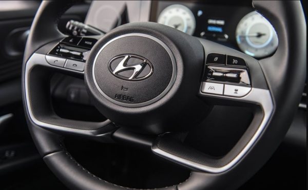 2021 Hyundai Elantra steering wheel