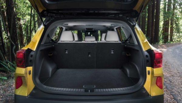 2021 KIA Seltos cargo area view