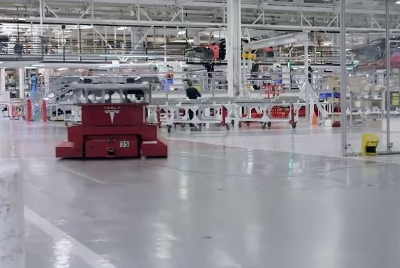 Tesla's Smart Carts Moving Within Factory