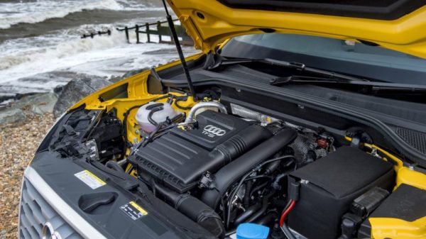 2020 Audi Q2 engine view