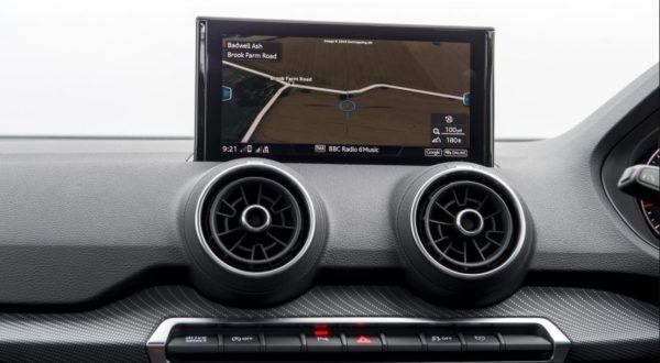 2020 Audi Q2 headup infotainment screen
