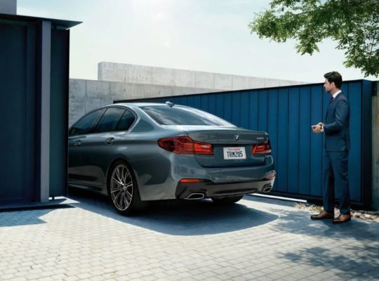 2020 BMW 5 Series Rear View 2