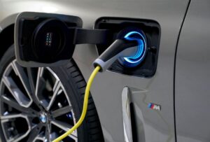 2020 BMW 7 Series charging point