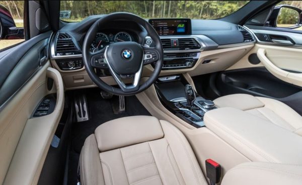 2020 BMW X4 front cabin interior view