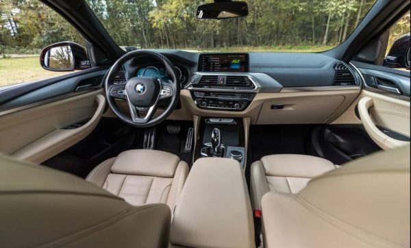 2020 BMW X4 front interior cabin full view